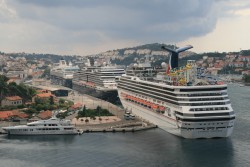 Künftig nur noch zwei Kreuzfahrtschiffe pro Tag in Dubrovnik