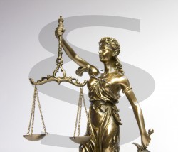 Justitia (Foto: Thorben Wengert  / pixelio.de)