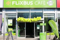 Der neue Flixbus-Shop am Berliner Alexanderplatz (Foto: Flixbus)