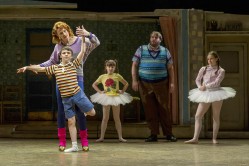 Das Hamburger Mehr!-Theater präsentiert Billy Elliot (Foto: Alastair Muir)