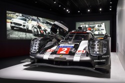 Neuinszenierung des Porschepavillons in der Autostadt (Foto: Matthias Leitzke)