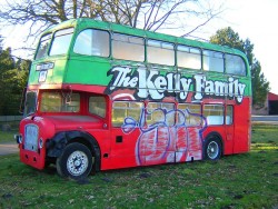 Tourbus der Kelly Family (Foto: Rudi / pixelio.de)