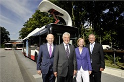 Vorstellung der Solaris-Busse in Hamburg (Foto: Hochbahn)