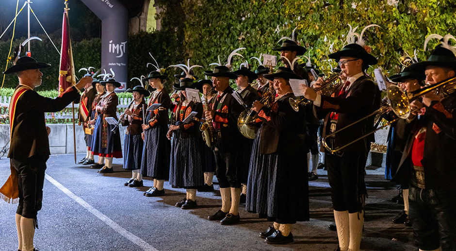 Die Stadtmusik Imst begleitete den landesüblichen Empfang zur RDA-Jahrestagung