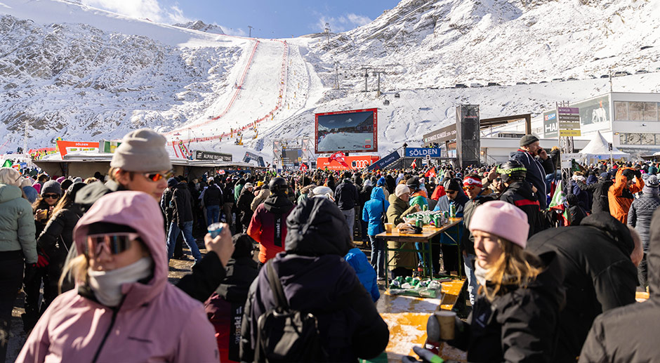 Besuch beim Skiweltcup-Auftakt in Sölden