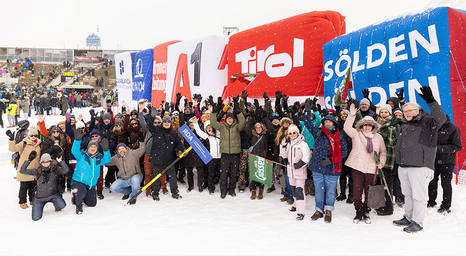 Gemeinsam beim Skiweltcup-Opening in Sölden: Die Teilnehmenden der RDA-Jahrestagung