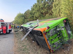 Ursache für Fernbusunfall auf der A19 weiterhin ungeklärt