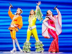 Rückkehr auf die große Bühne – MAMMA MIA! feiert 2018 Premiere