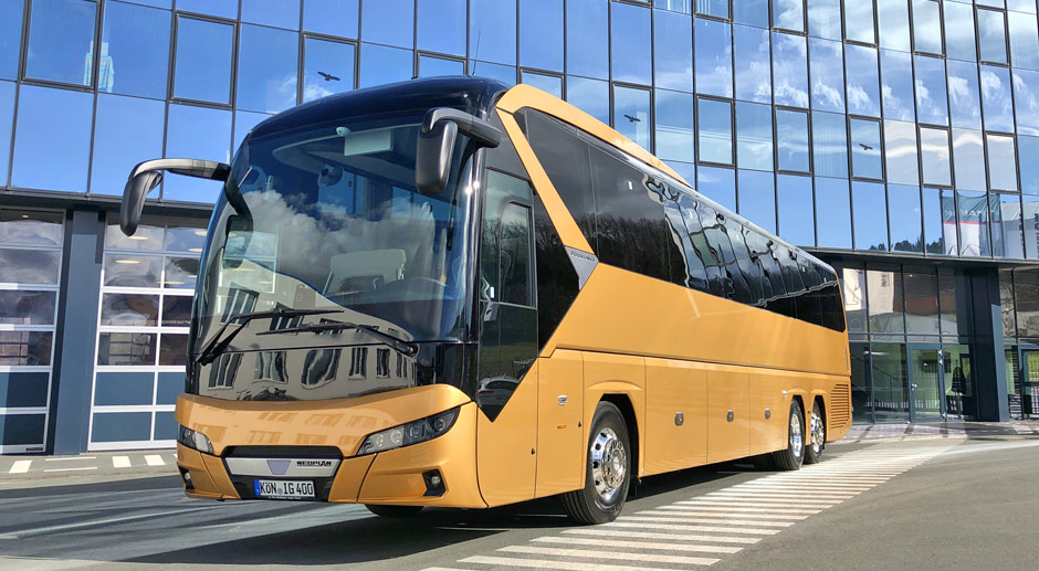 GrimmReisen Zwei Tourliner für exklusive Busreisen