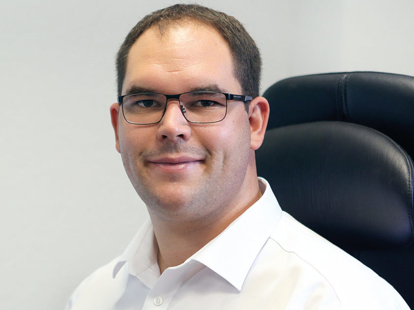 Februar 2022 Julian Schmitz Busnetz